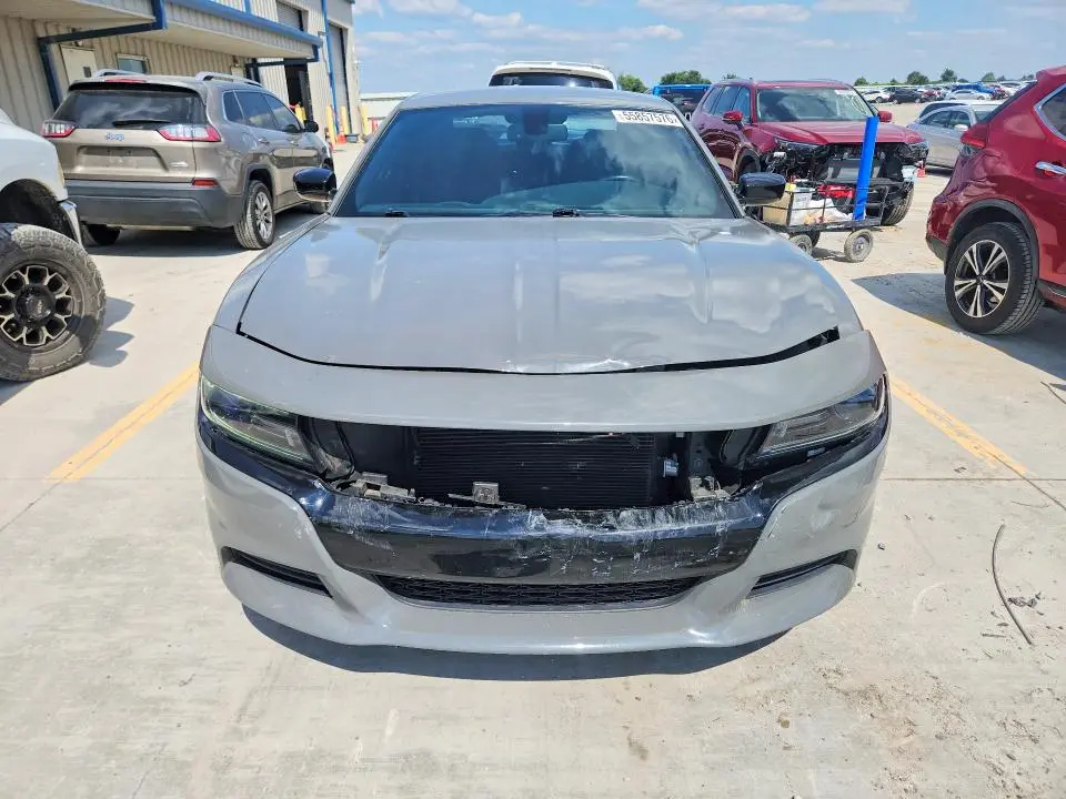 2017 DODGE CHARGER SE  