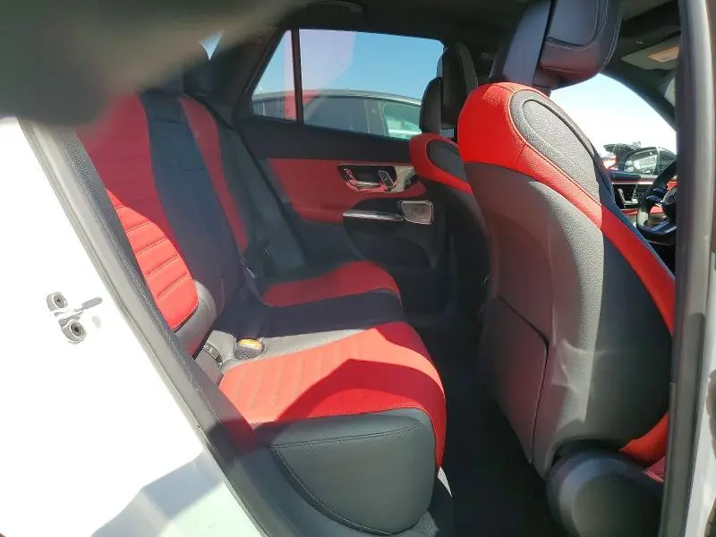 2026 MERCEDES-BENZ GLC 300  