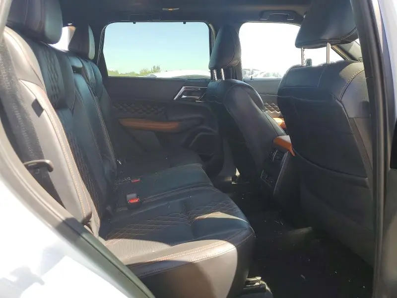 2022 MITSUBISHI OUTLANDER SEL  