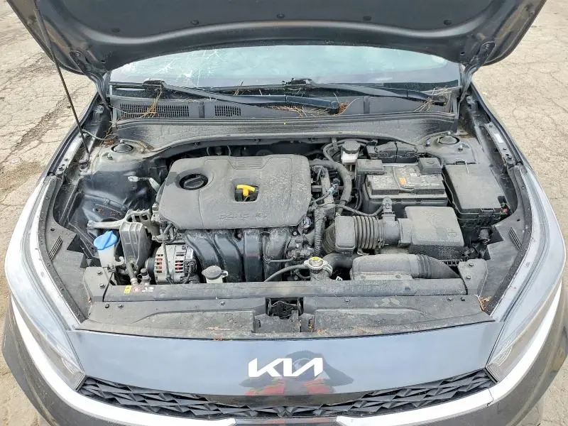 2024 KIA FORTE LXS  