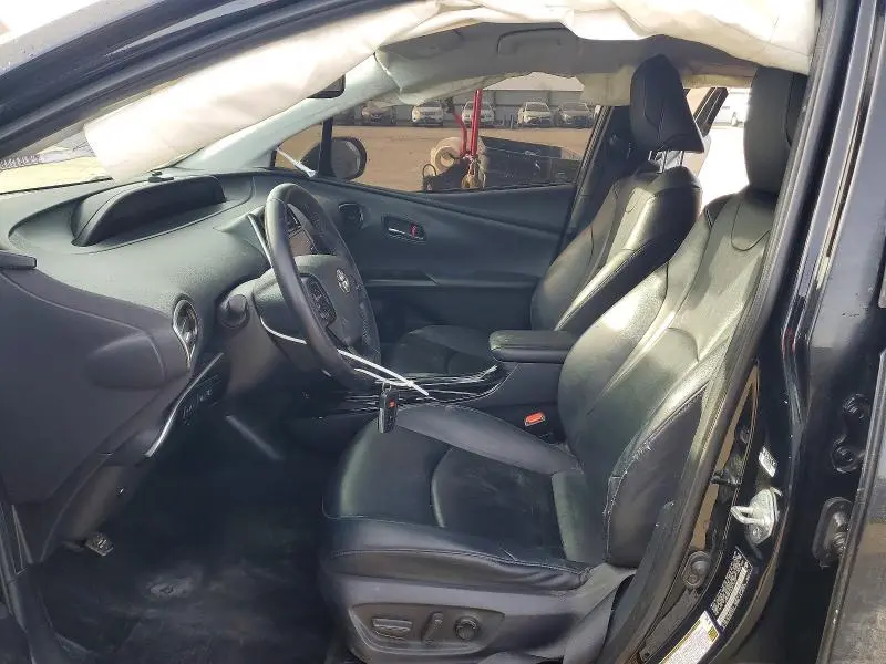 2020 TOYOTA PRIUS XLE  