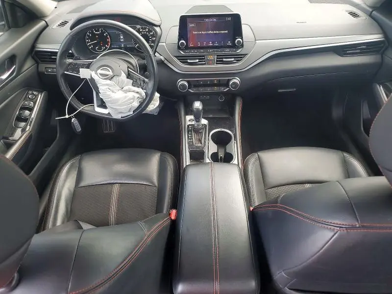 2024 NISSAN ALTIMA SR  