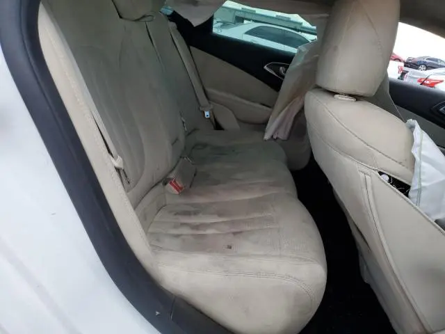 2016 CHRYSLER 200 LIMITED  