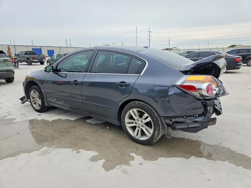2011 NISSAN ALTIMA SR  