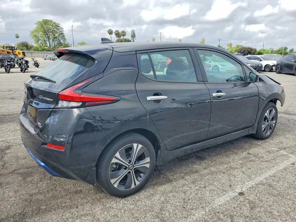 2020 NISSAN LEAF SV PLUS  
