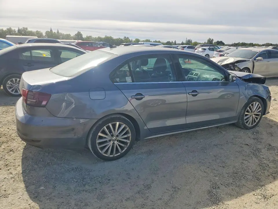 2016 VOLKSWAGEN JETTA SEL  