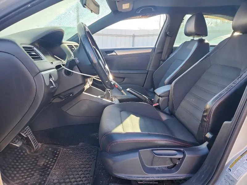 2012 VOLKSWAGEN JETTA GLI  