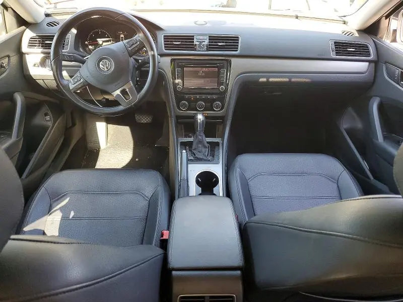2014 VOLKSWAGEN PASSAT SE  