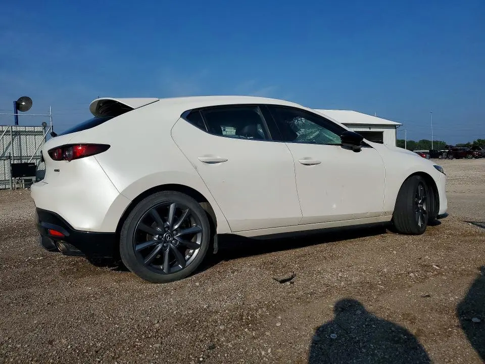 2020 MAZDA 3   