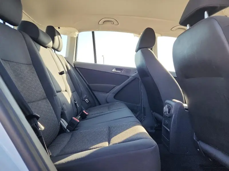 2017 VOLKSWAGEN TIGUAN S  