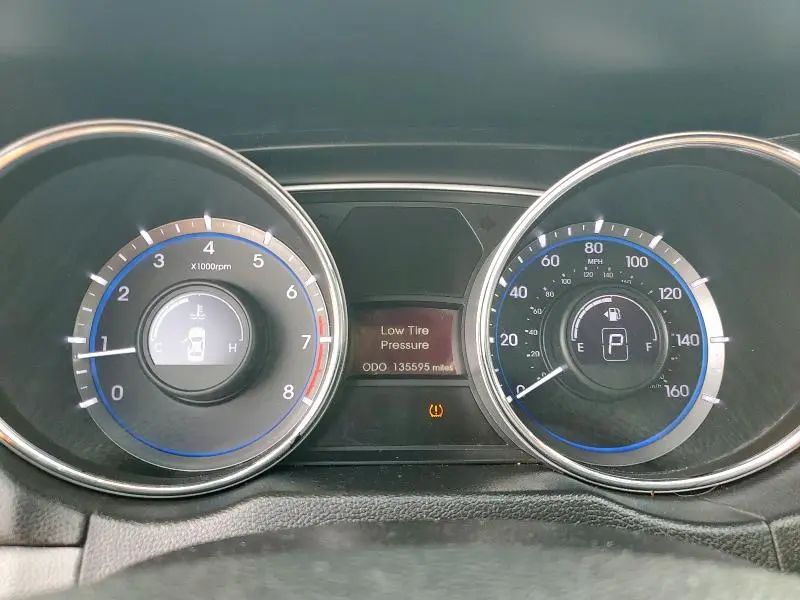 2013 HYUNDAI SONATA SE  