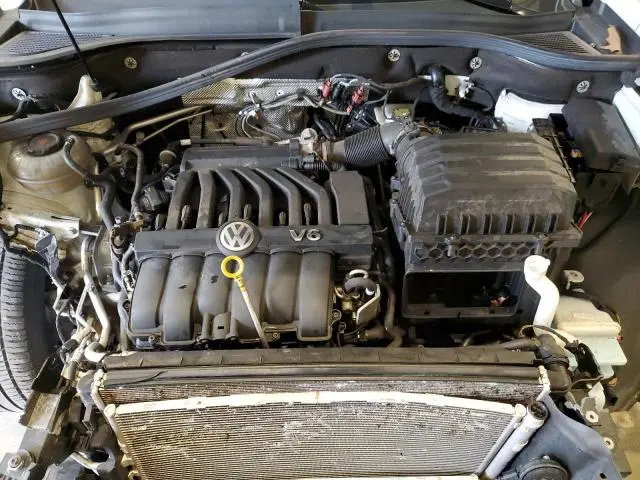 2021 VOLKSWAGEN ATLAS CROSS SPORT SE  