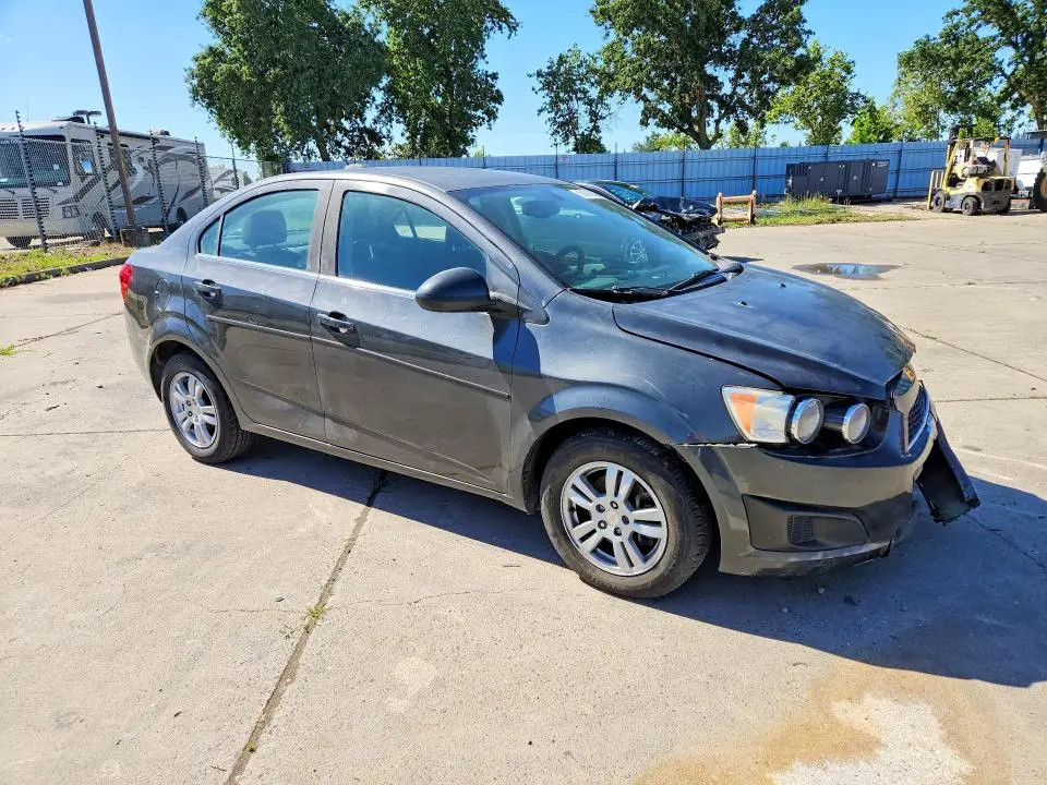 2016 CHEVROLET SONIC LT  