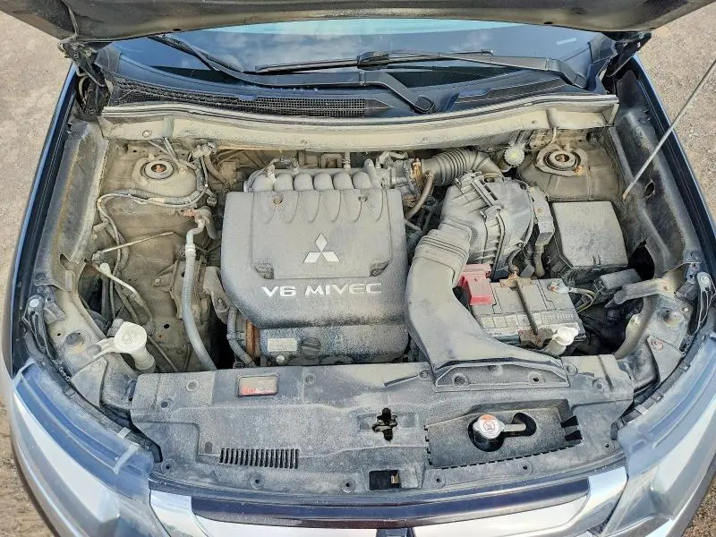 2016 MITSUBISHI OUTLANDER SE  