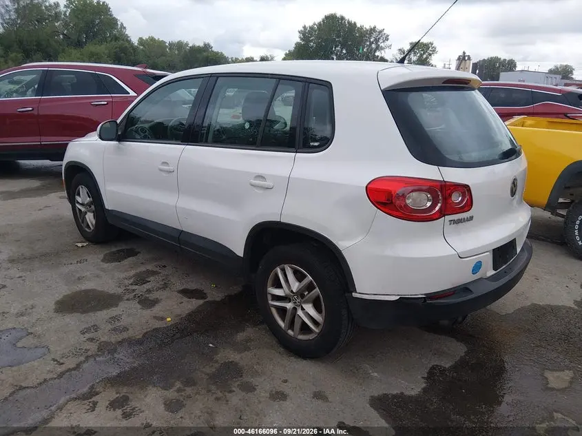 2011 VOLKSWAGEN TIGUAN S