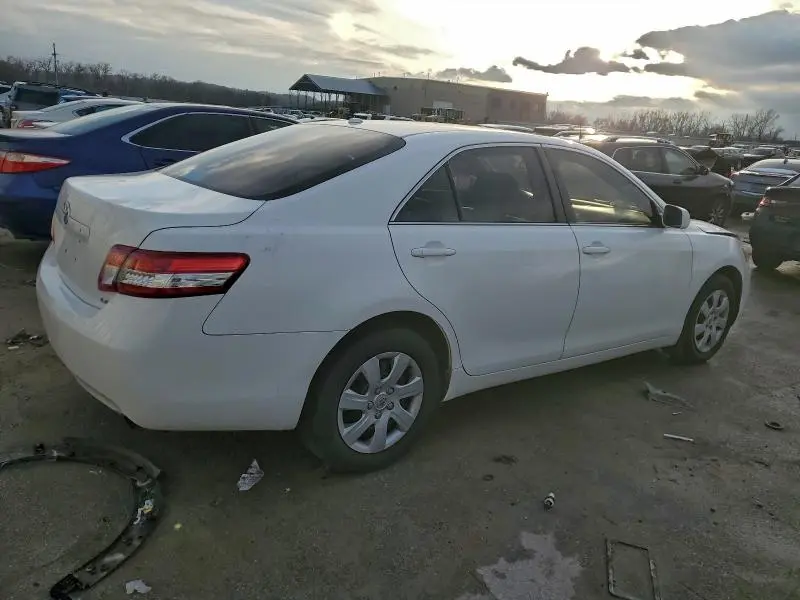 2011 TOYOTA CAMRY BASE  