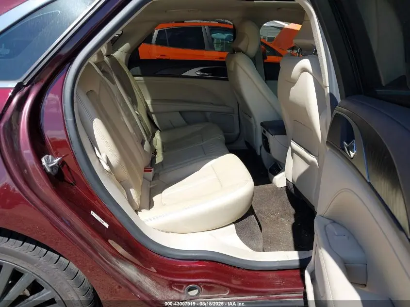 2017 LINCOLN MKZ RESERVE