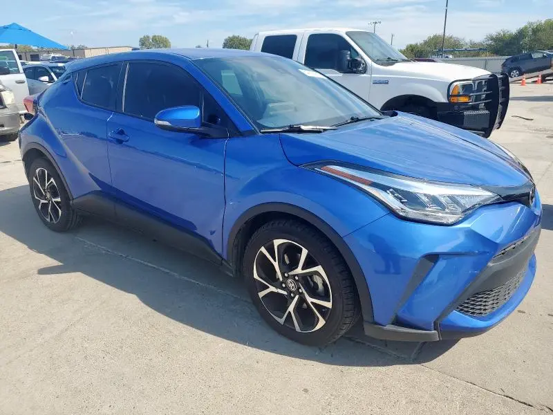 2020 TOYOTA C-HR XLE
