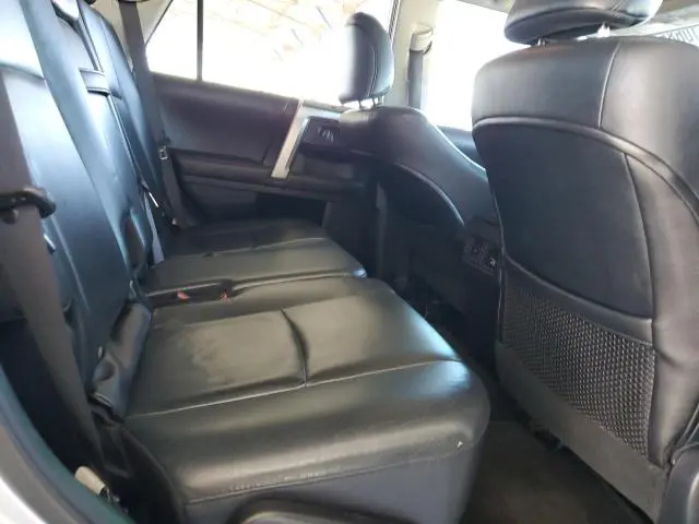 2010 TOYOTA 4RUNNER SR5  