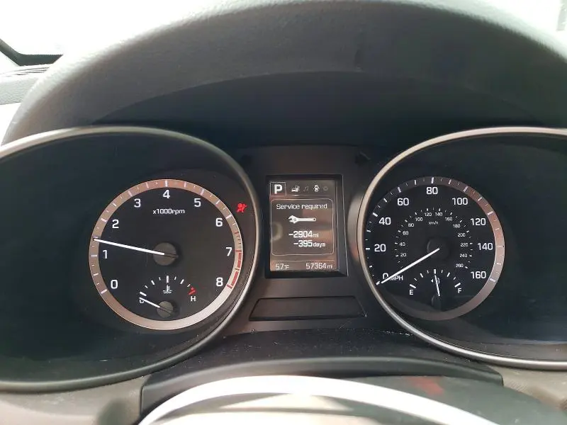 2017 HYUNDAI SANTA FE SE  