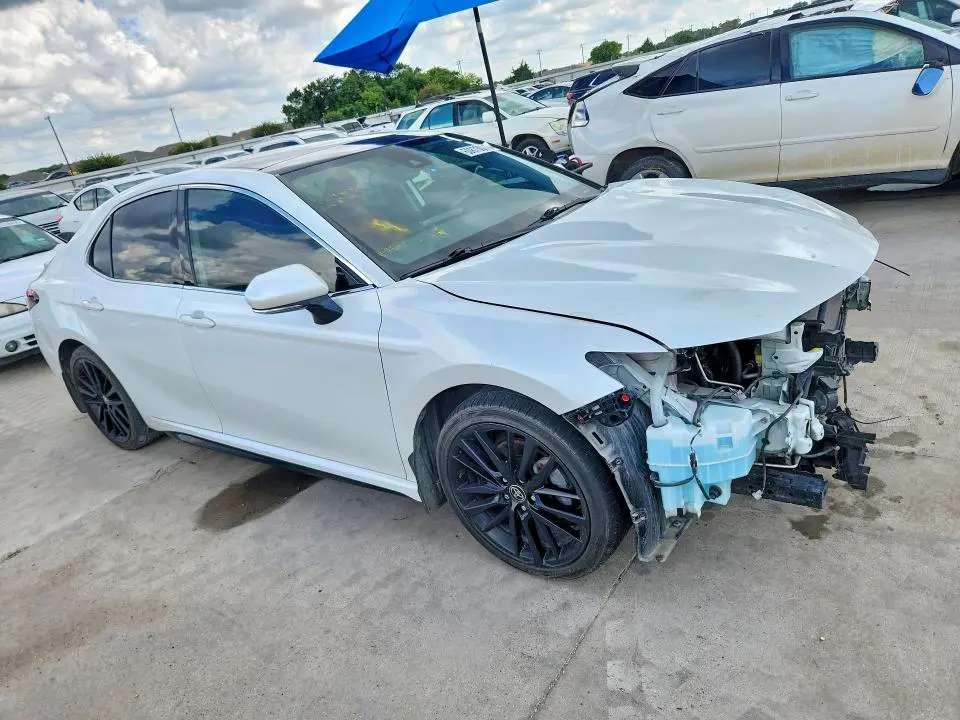 2023 TOYOTA CAMRY XSE  