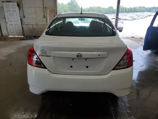 2018 NISSAN VERSA S  