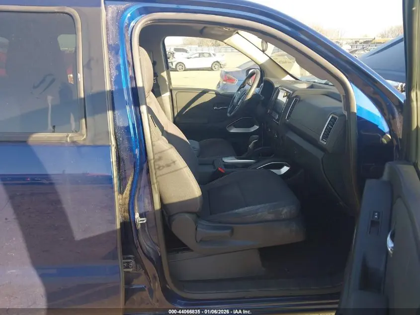 2022 NISSAN FRONTIER SV 4X4