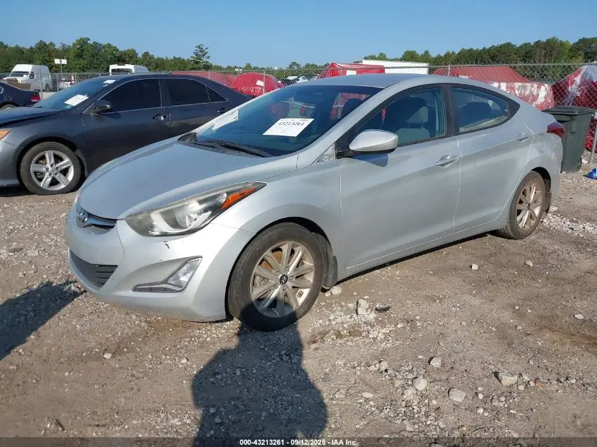 2016 HYUNDAI ELANTRA SE