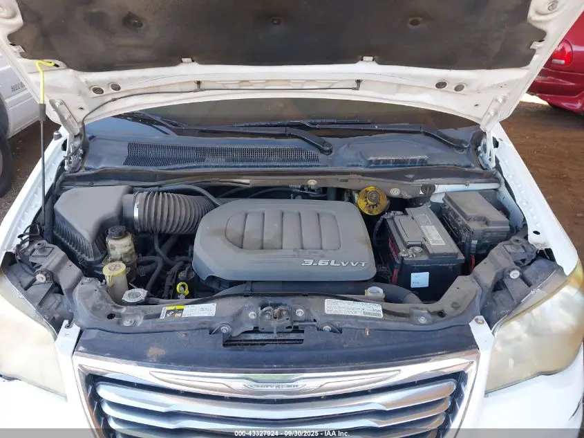 2013 CHRYSLER TOWN & COUNTRY TOURING