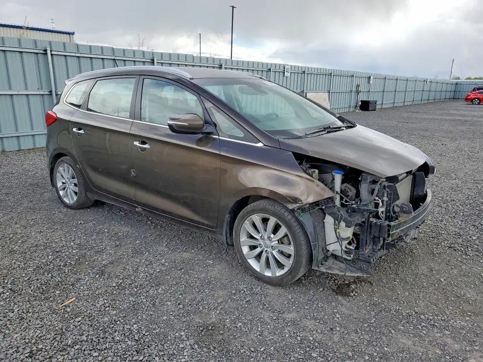 2014 KIA RONDO EX  