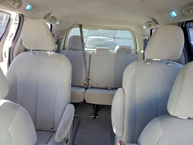 2011 TOYOTA SIENNA BASE 7-PASSENGER  