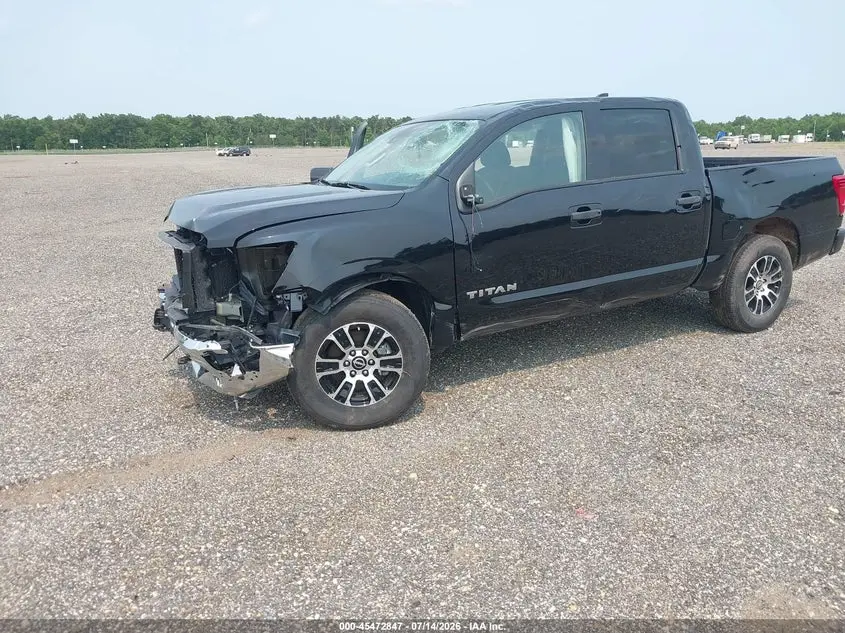 2024 NISSAN TITAN  