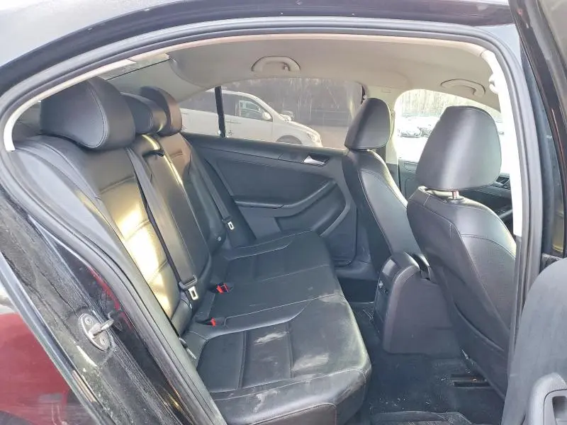 2014 VOLKSWAGEN JETTA SE  