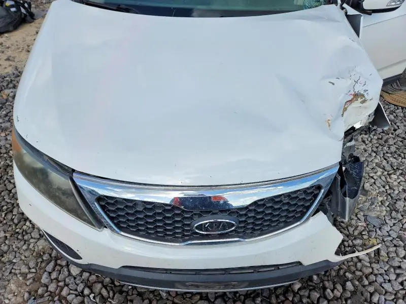 2011 KIA SORENTO LX  