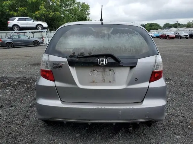 2010 HONDA FIT   