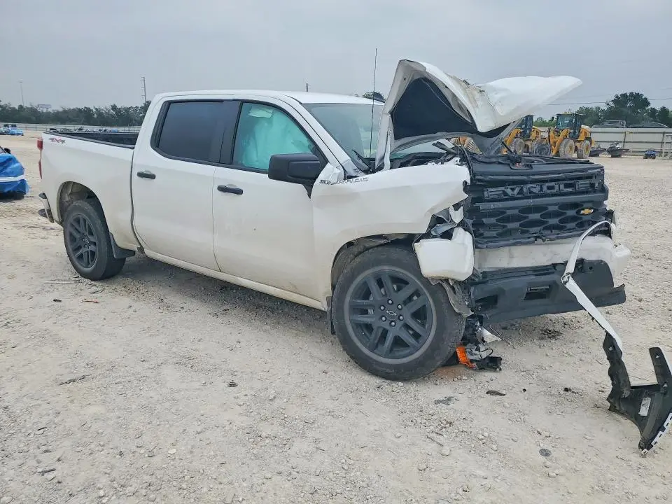2025 CHEVROLET SILVERADO K1500 CUSTOM  