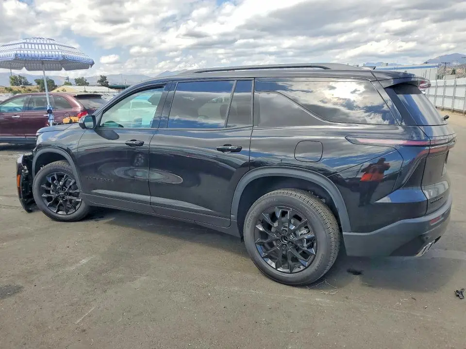 2025 CHEVROLET TRAVERSE LT  