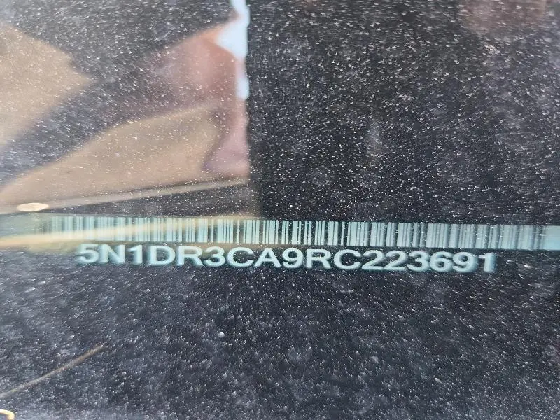 2024 NISSAN PATHFINDER SL  
