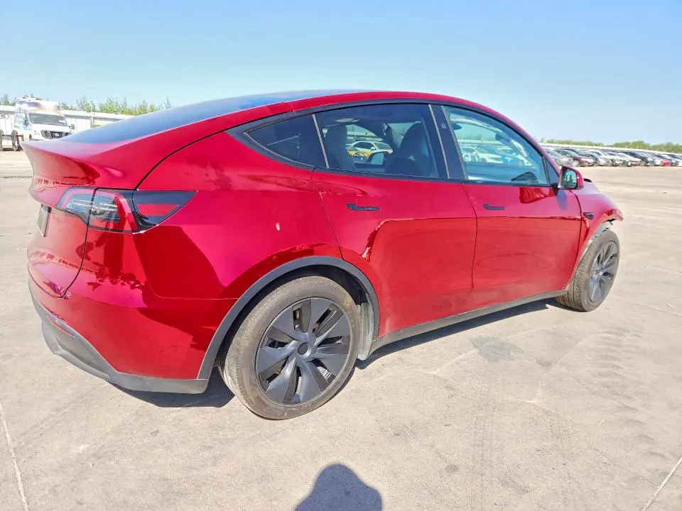 2024 TESLA MODEL Y   