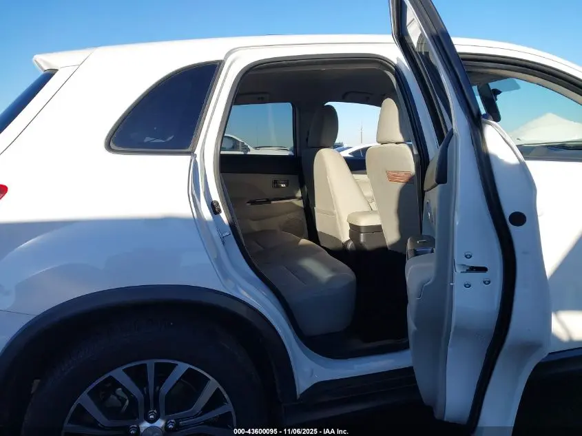 2018 MITSUBISHI OUTLANDER SPORT 2.0 ES