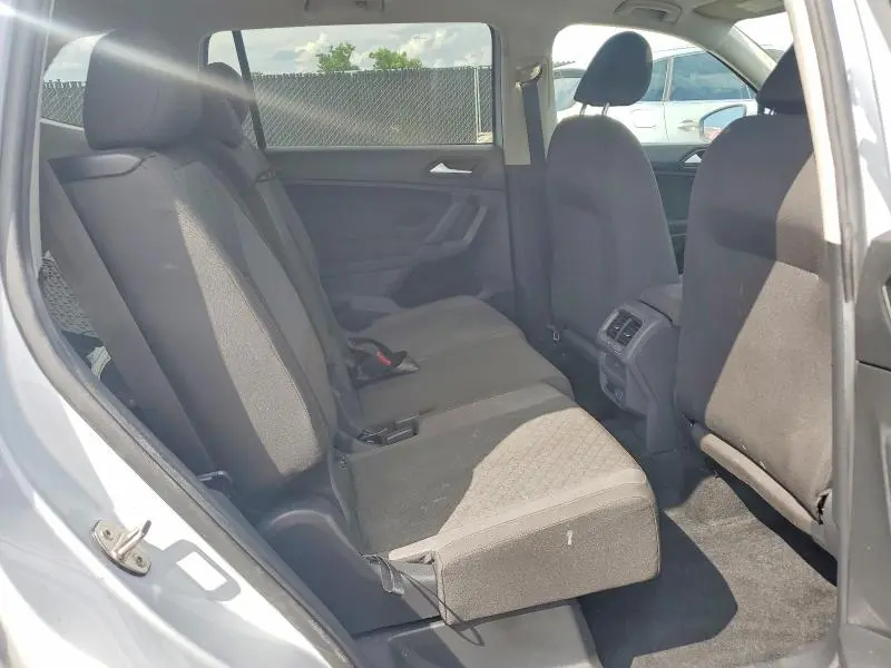 2019 VOLKSWAGEN TIGUAN S  