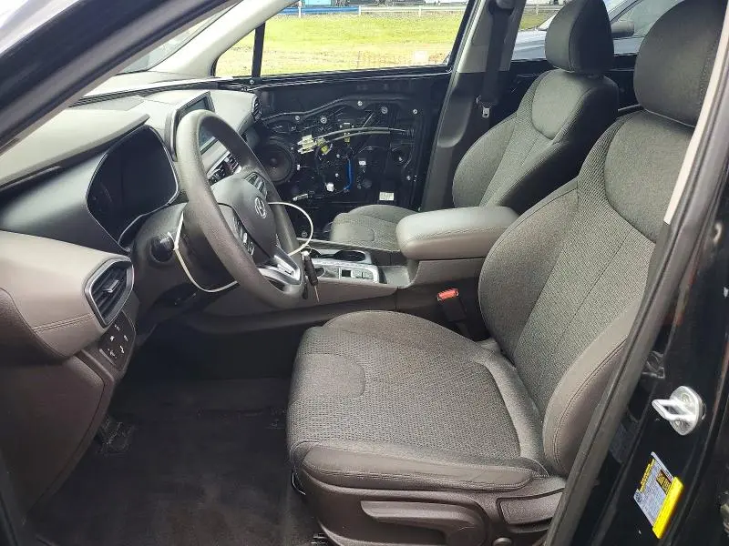 2019 HYUNDAI SANTA FE SE  