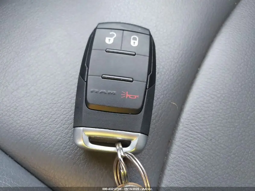 2020 RAM 2500 TRADESMAN  4X4 8' BOX