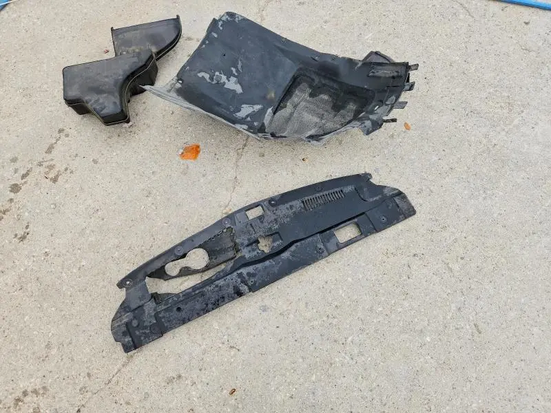 2017 MITSUBISHI OUTLANDER SE  