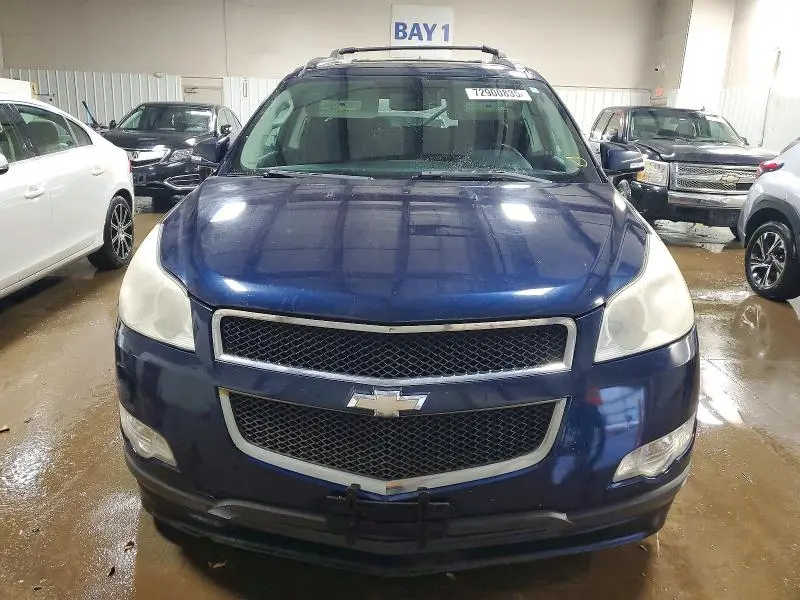 2011 CHEVROLET TRAVERSE LT  