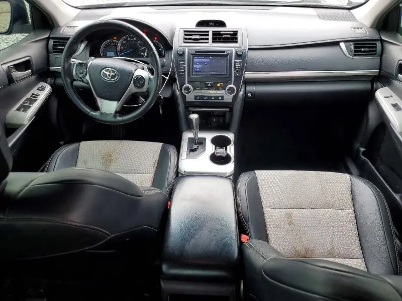 2014 TOYOTA CAMRY SE  