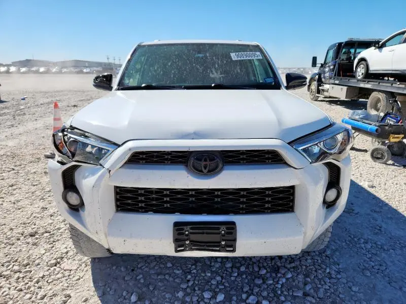 2016 TOYOTA 4RUNNER SR5  