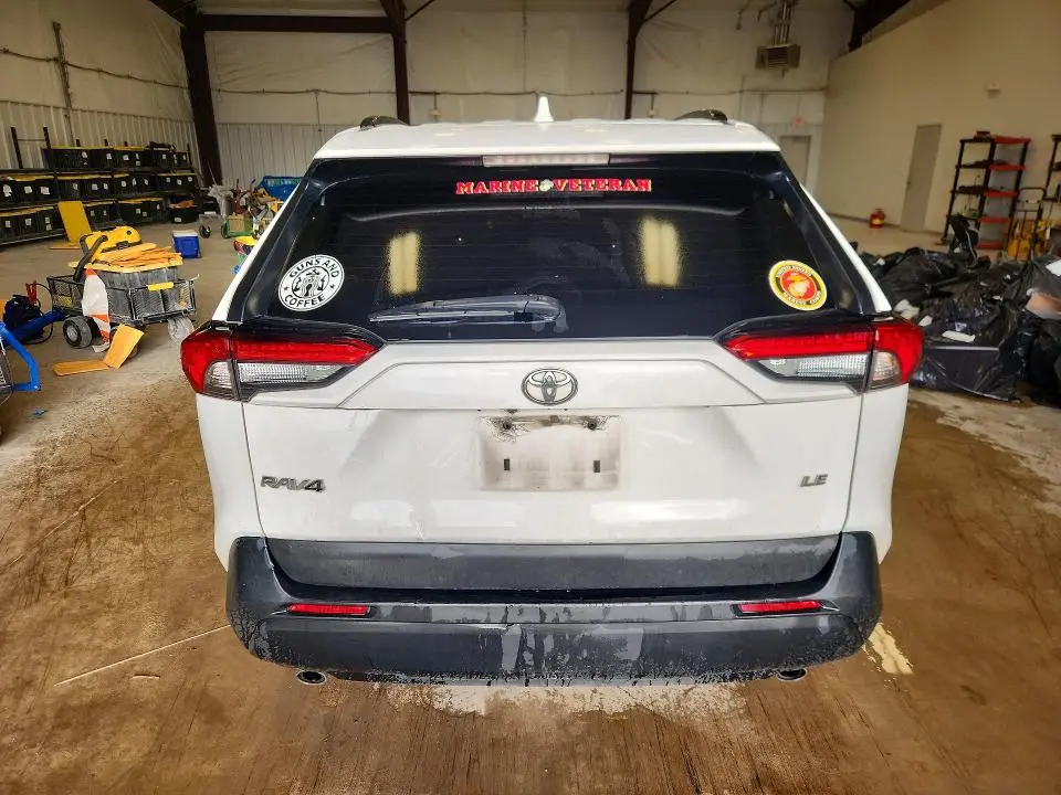 2021 TOYOTA RAV4 LE  