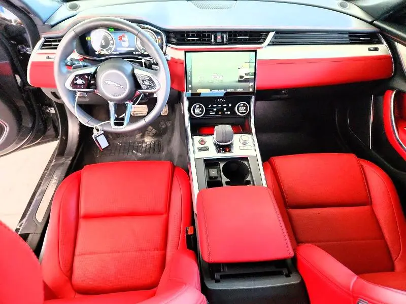 2024 JAGUAR XF R-DYNAMIC SE  