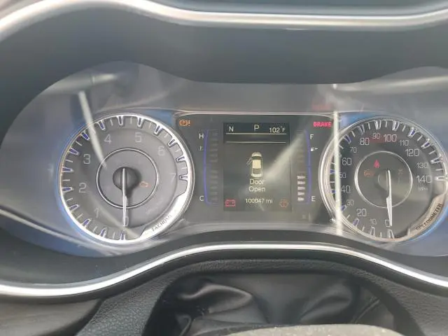 2017 CHRYSLER 200 LIMITED  